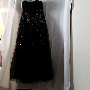 HUGO BUSGATI COLLECTION FORMAL STRAPLESS GOWN